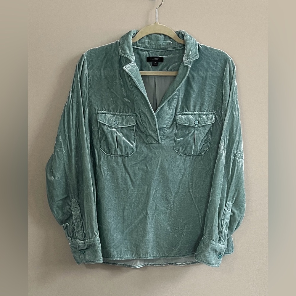 J Crew Velvet Patch-Pocket Popover Shirt in mint sage green size medium